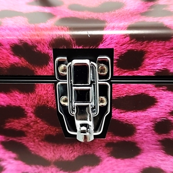 ToolBox New Pink Leopard designed by SAW Sainty Art Works - Picture 4 of 12